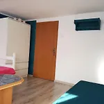 U Gosi Rum i privatbostad Węgorzewo